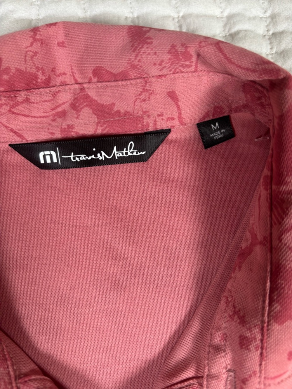 TravisMathew Pink Floral Golf Polo Shirt Medium - Picture 3 of 6